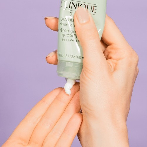 لایهبردار ملایم صورت کلینیک مخصوص استفاده روزانه