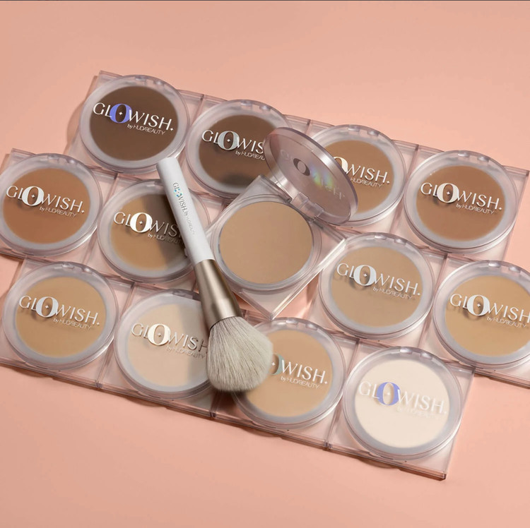 پودر Glowish رنگ 04 برای تثبیت آرایش و درخشش طبیعی