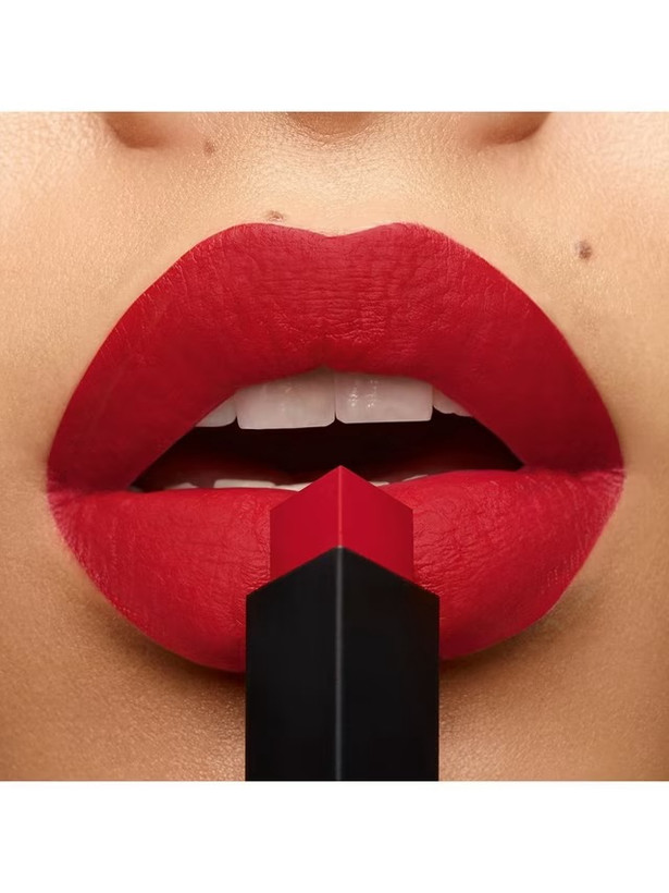 رژ لب باریک با طراحی خاص از برند YSL